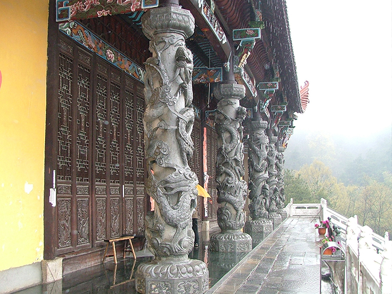 石龍柱 