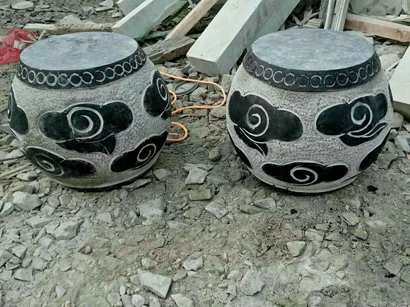 柱頂石 