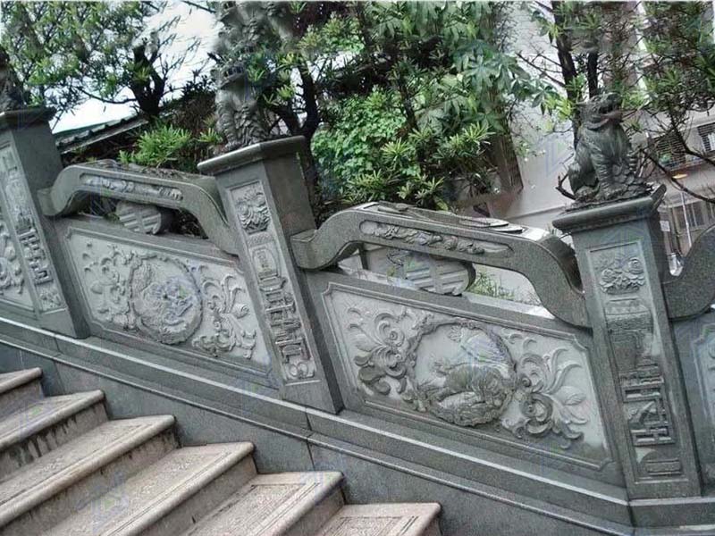 石欄桿 