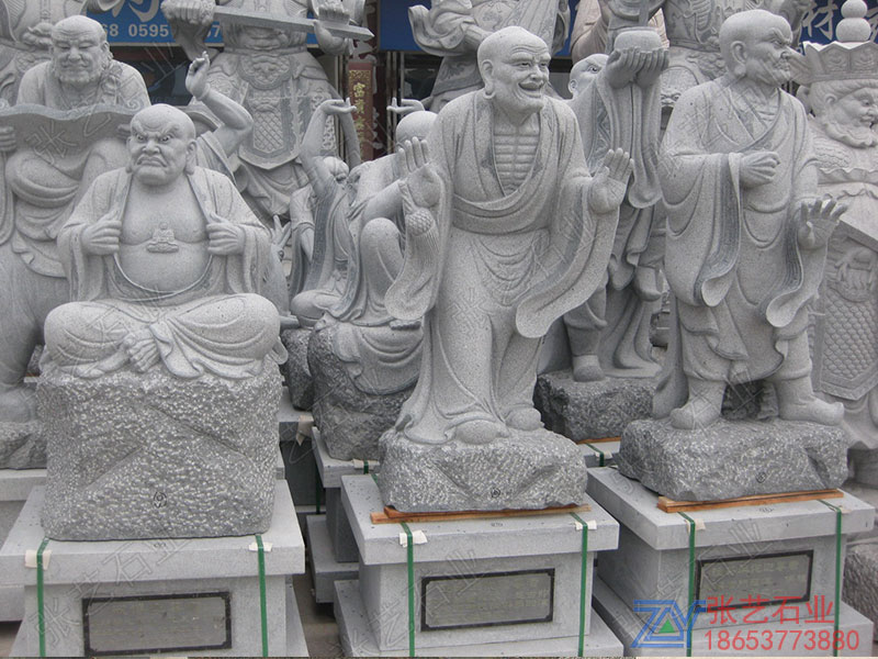十八羅漢雕像