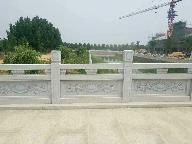 石欄桿 