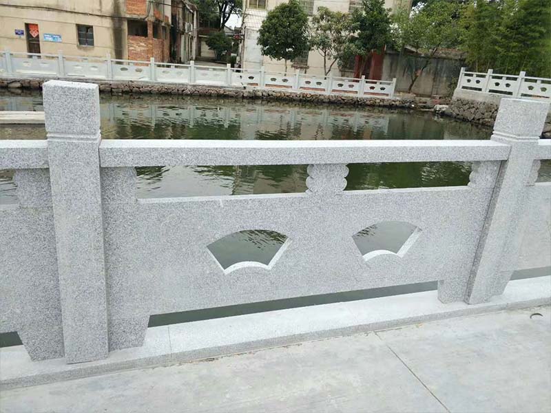 石欄桿 