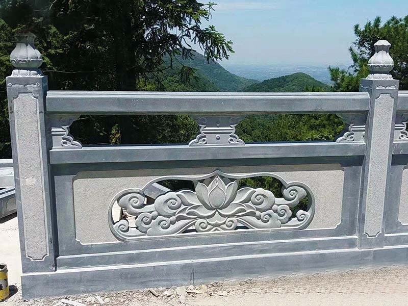石欄桿 