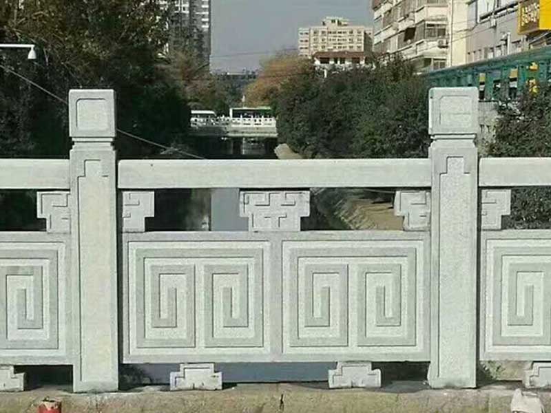 石欄桿 