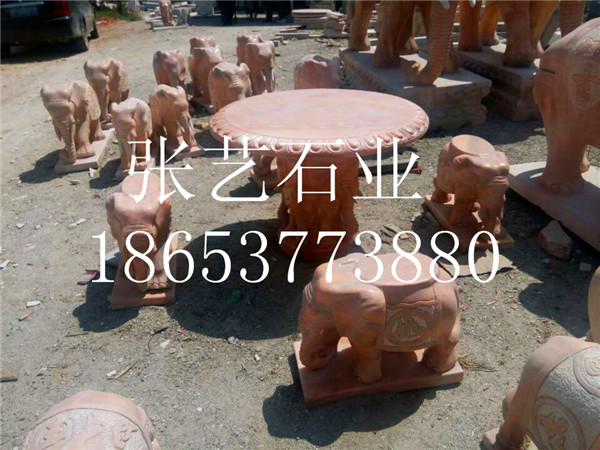 石頭桌椅