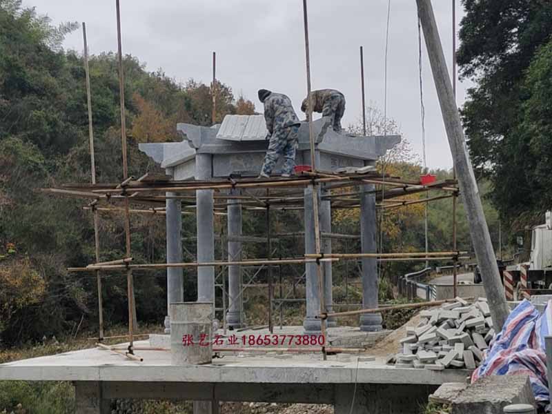 青石涼亭